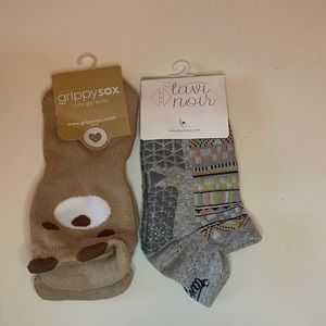 Pure barre grippy socks